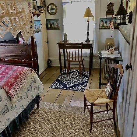The Bella Ella Bed And Breakfast Канандейгуа Экстерьер фото
